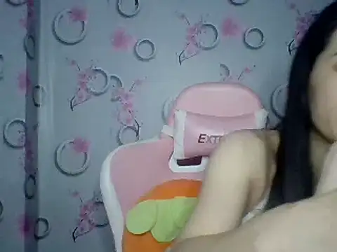 Snapshot of Nana-68 chatting on 28, 9, 2025 Nana-68 online show from 28, 9, 2025