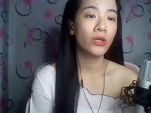 Snapshot of Nana-68 chatting on 27, 10, 2025 Nana-68 online show from 27, 10, 2025