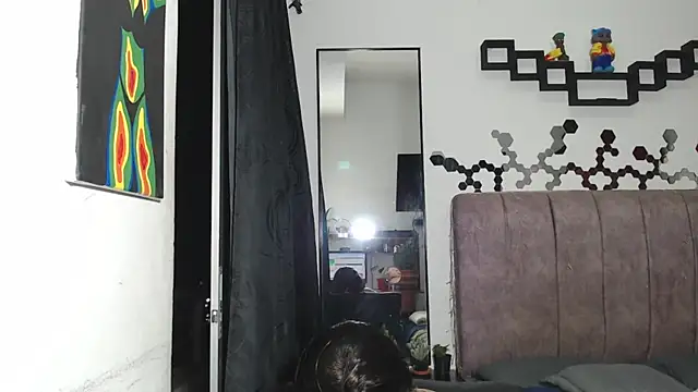 Snapshot of Liza_Thurner chatting on 7, 12, 2024 Liza Thurner online show from 7, 12, 2024