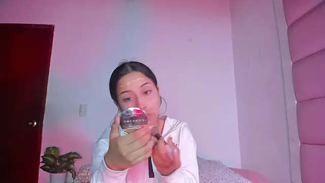 little-Emma online show from 1, 10, 2025