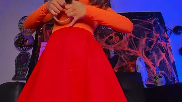 little-Emma online show from 31, 10, 2025