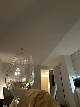 Snapshot of Black_Dolll chatting on 14, 12, 2025 Black Dolll online show from 14, 12, 2025