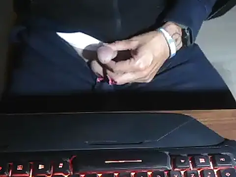 Snapshot of Adri_gard chatting on 2, 10, 2025 Adri gard online show from 2, 10, 2025