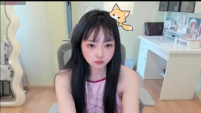 Snapshot of Nery_Asian chatting on 5, 5, 2026 Nery Asian online show from 5, 5, 2026