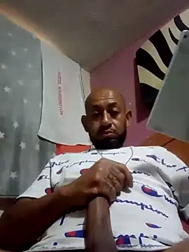 Snapshot of pineda1689 chatting on 2, 3, 2025 pineda1689 online show from 2, 3, 2025