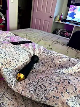 Reinacatchile online show from 30, 11, 2025