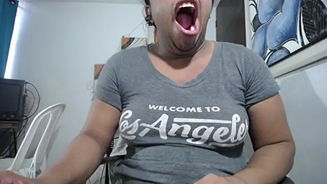 Snapshot of tsbigcock10incock chatting on 31, 3, 2026 tsbigcock10incock online show from 31, 3, 2026