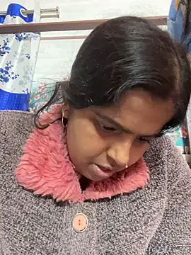 Snapshot of Beauty-queen chatting on 23, 12, 2024 Beauty-queen online show from 23, 12, 2024