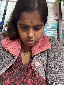 Snapshot of Beauty-queen chatting on 27, 12, 2024 Beauty-queen online show from 27, 12, 2024