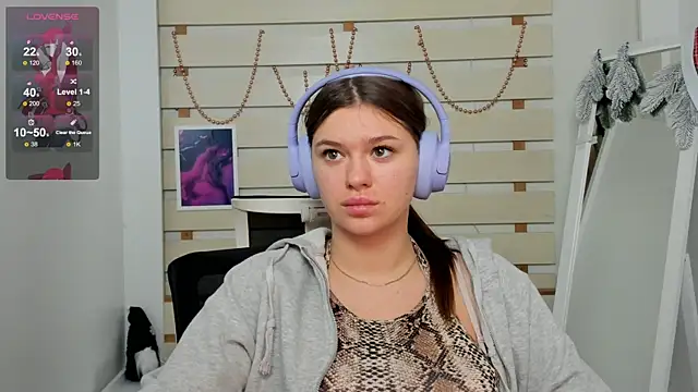 Josephine Kiss online show from 12, 1, 2025