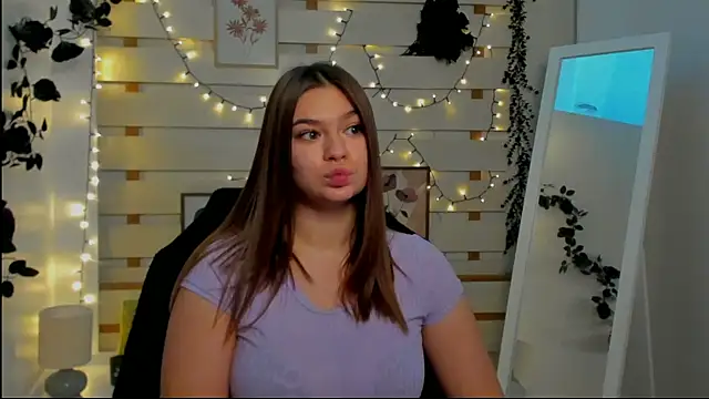 Josephine Kiss online show from 24, 2, 2026