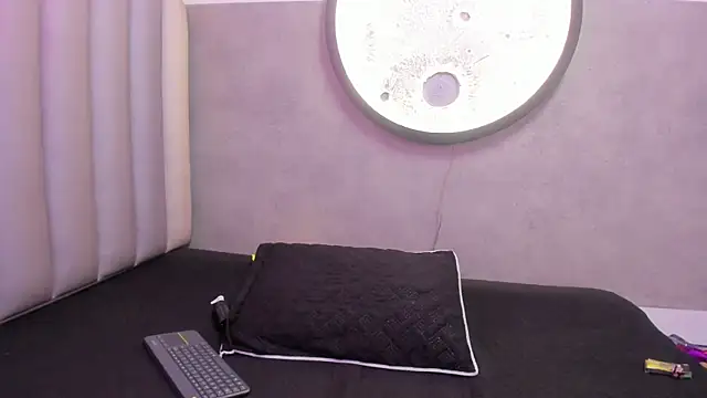 Snapshot of SussanMilf_ chatting on 12, 3, 2026 SussanMilf online show from 12, 3, 2026