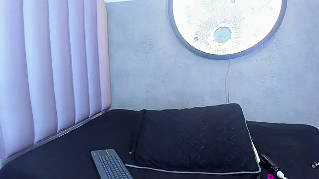 Snapshot of SussanMilf_ chatting on 15, 3, 2026 SussanMilf online show from 15, 3, 2026
