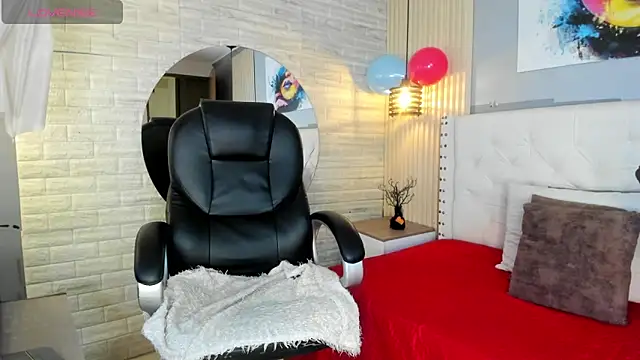Snapshot of sussy__stone chatting on 28, 5, 2026 sussy stone online show from 28, 5, 2026