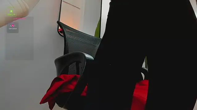 Whitney Svonn online show from 1, 1, 2025