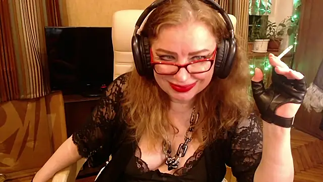 Miss Tress online show from 4, 8, 2026