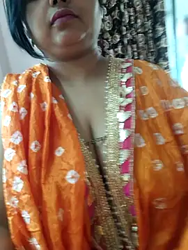 Snapshot of cuteyqueen chatting on 28, 9, 2025 cuteyqueen online show from 28, 9, 2025