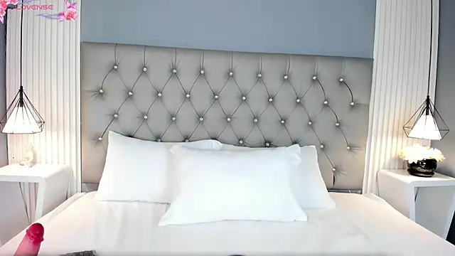 Snapshot of JessyEvans chatting on 27, 9, 2025 JessyEvans online show from 27, 9, 2025