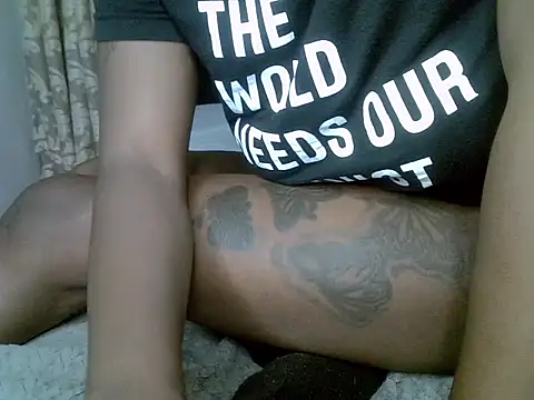 Snapshot of Its_tyra chatting on 9, 10, 2025 Its tyra online show from 9, 10, 2025