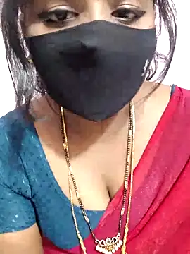 louise92 online show from 2, 2, 2025