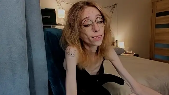 amber quell here online show from 19, 9, 2025