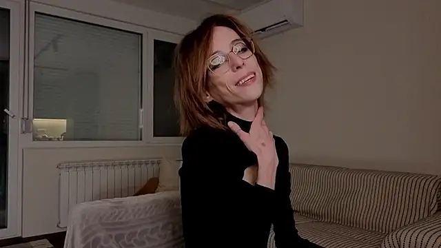 amber quell here online show from 8, 11, 2025