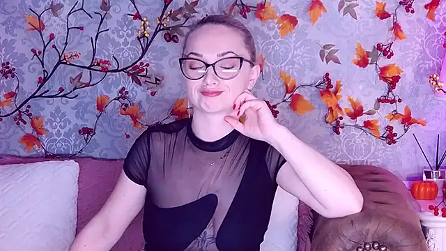 Snapshot of EllianaReese chatting on 29, 11, 2025 EllianaReese online show from 29, 11, 2025