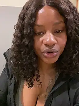 HazelAngelic online show from 19, 1, 2025