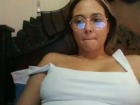 trianabell online show from 2, 12, 2024