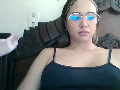 trianabell online show from 11, 1, 2025