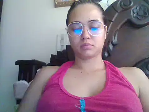 trianabell online show from 24, 2, 2025