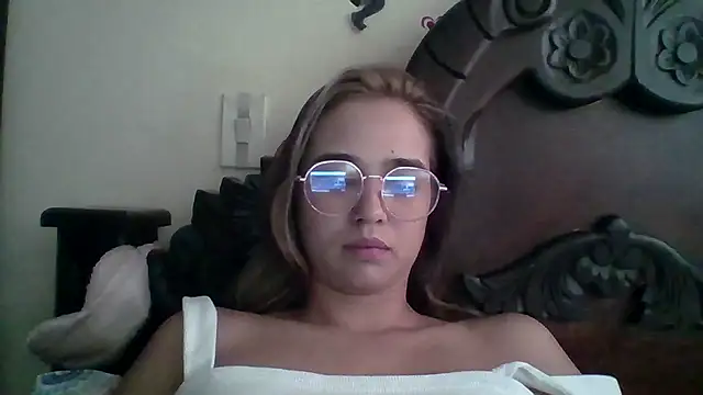 trianabell online show from 3, 10, 2025