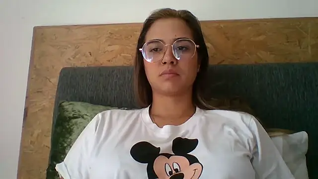 trianabell online show from 1, 12, 2025