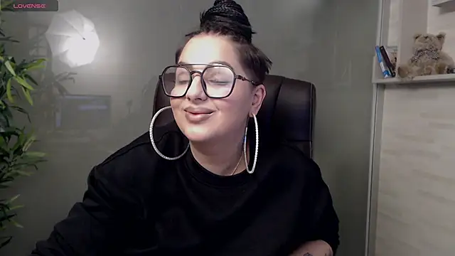 BustyAllyy online show from 20, 3, 2025