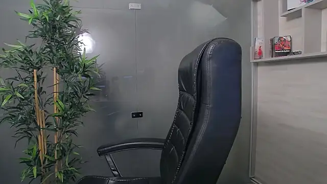 Snapshot of BustyAllyy chatting on 5, 2, 2026 BustyAllyy online show from 5, 2, 2026