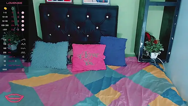 Snapshot of Amanda_bigx chatting on 28, 2, 2025 Amanda bigx online show from 28, 2, 2025