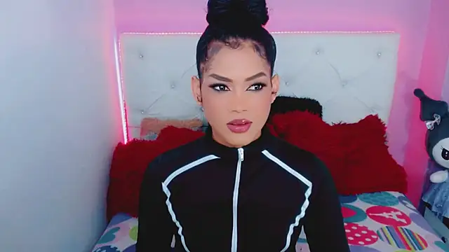 Snapshot of Amanda_bigx chatting on 11, 10, 2025 Amanda bigx online show from 11, 10, 2025