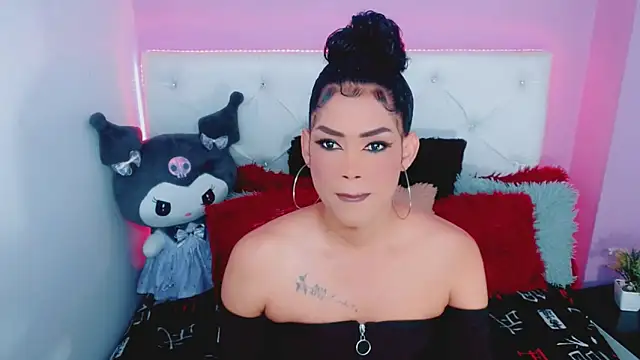 Snapshot of Amanda_bigx chatting on 14, 10, 2025 Amanda bigx online show from 14, 10, 2025