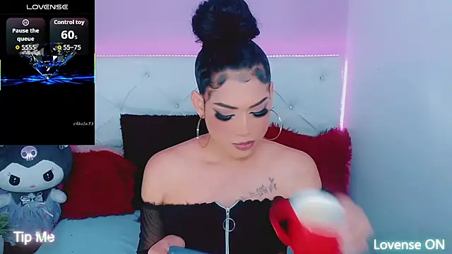 Snapshot of Amanda_bigx chatting on 12, 11, 2025 Amanda bigx online show from 12, 11, 2025