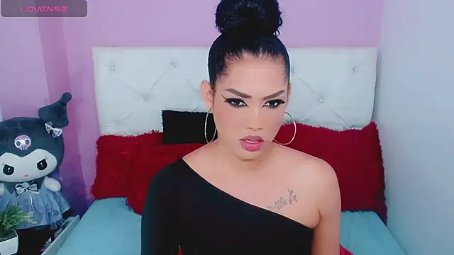 Snapshot of Amanda_bigx chatting on 13, 11, 2025 Amanda bigx online show from 13, 11, 2025