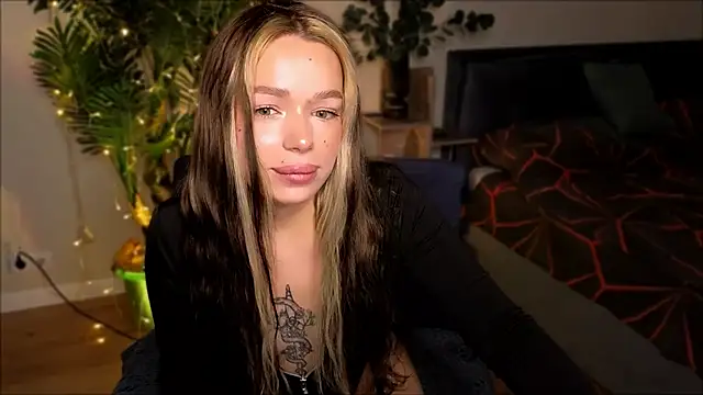 Lily Yin online show from 10, 2, 2025