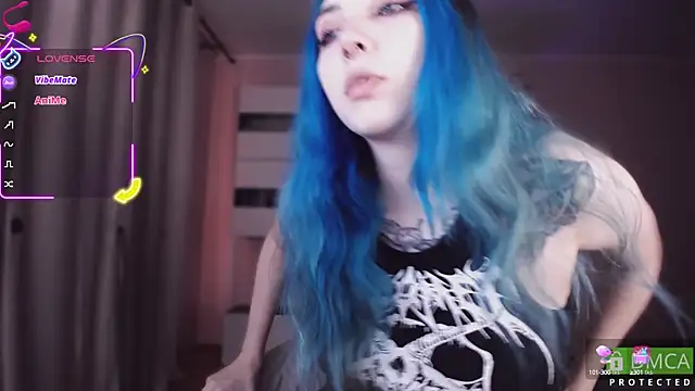 Snapshot of JustMeowGirl chatting on 1, 10, 2025 JustMeowGirl online show from 1, 10, 2025