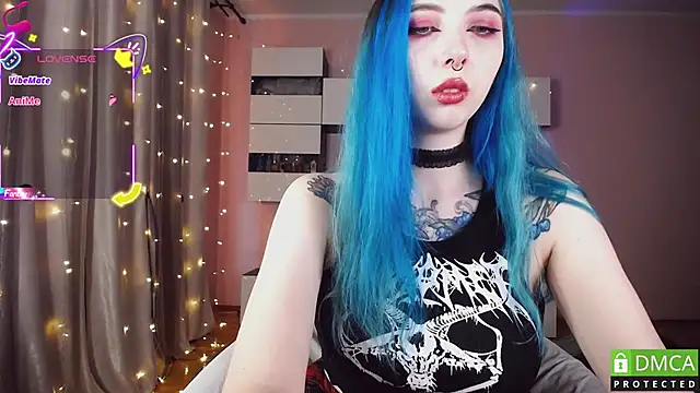 Snapshot of JustMeowGirl chatting on 10, 10, 2025 JustMeowGirl online show from 10, 10, 2025