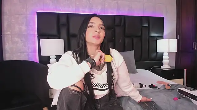 Snapshot of MiaSweeths chatting on 27, 12, 2024 MiaSweeths online show from 27, 12, 2024