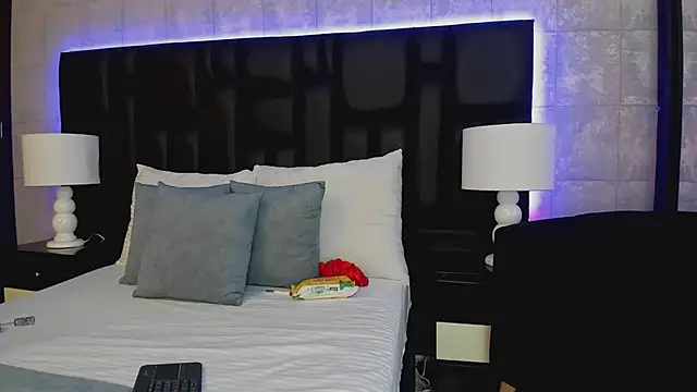 MiaSweeths online show from 23, 1, 2025