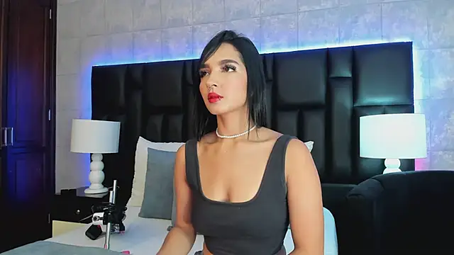 Snapshot of MiaSweeths chatting on 12, 2, 2025 MiaSweeths online show from 12, 2, 2025