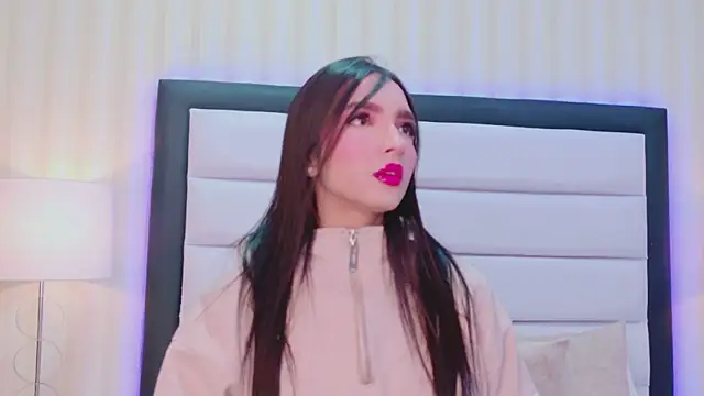 Snapshot of MiaSweeths chatting on 20, 11, 2025 MiaSweeths online show from 20, 11, 2025