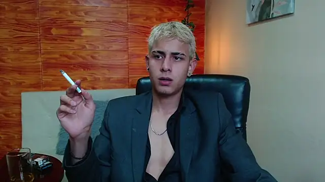 Snapshot of Bastiaan_28 chatting on 12, 12, 2024 Bastiaan 28 online show from 12, 12, 2024