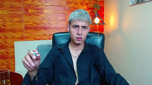 Snapshot of Bastiaan_28 chatting on 27, 12, 2024 Bastiaan 28 online show from 27, 12, 2024