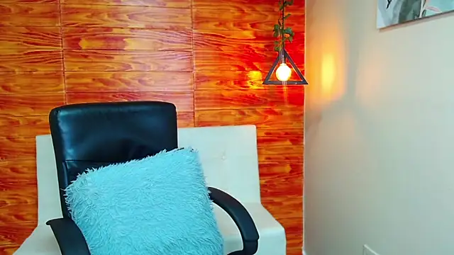 Snapshot of Bastiaan_28 chatting on 27, 12, 2024 Bastiaan 28 online show from 27, 12, 2024